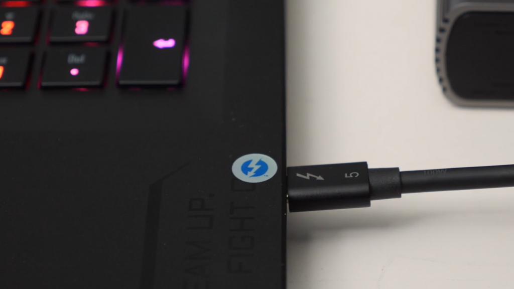 英特尔推出全新 Thunderbolt™ 5 连接标准 资讯 第4张