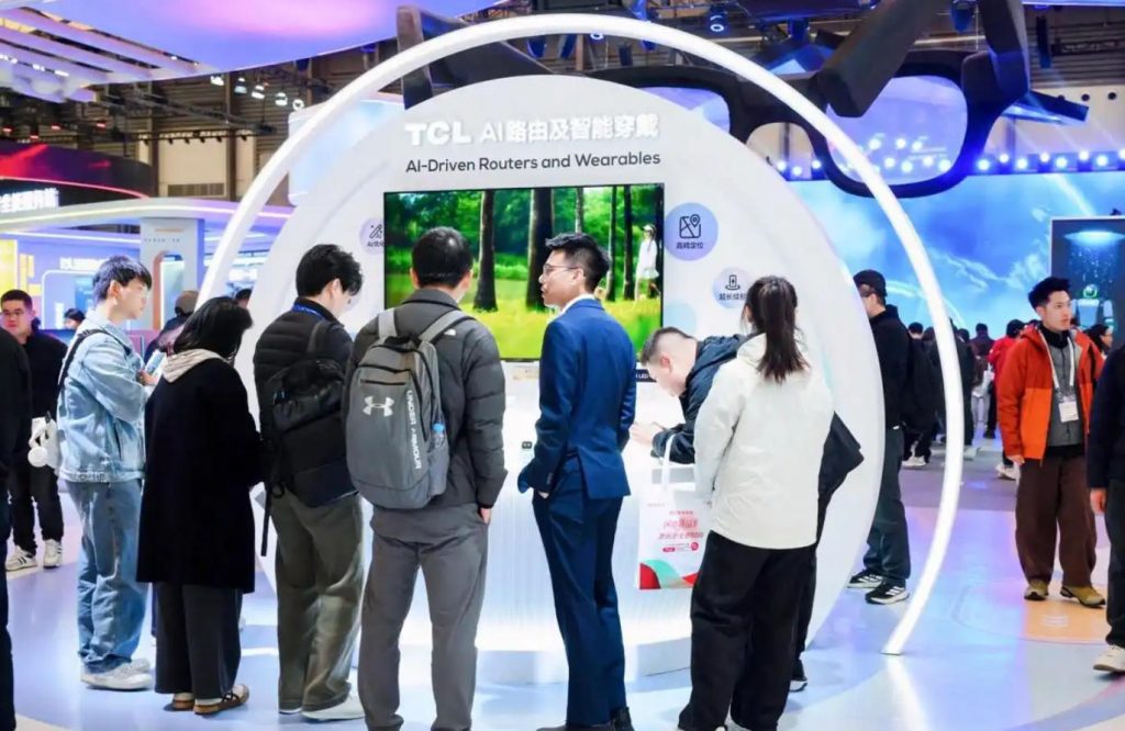 TCL实业AWE 2026焕新打造品牌活力乐园,“屏显+AI”让智慧生活触手可及 产业 第10张-数字商业时代